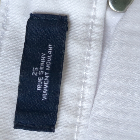 Gap true Skinny Jean white distressed knees, size 25 - Picture 3 of 4